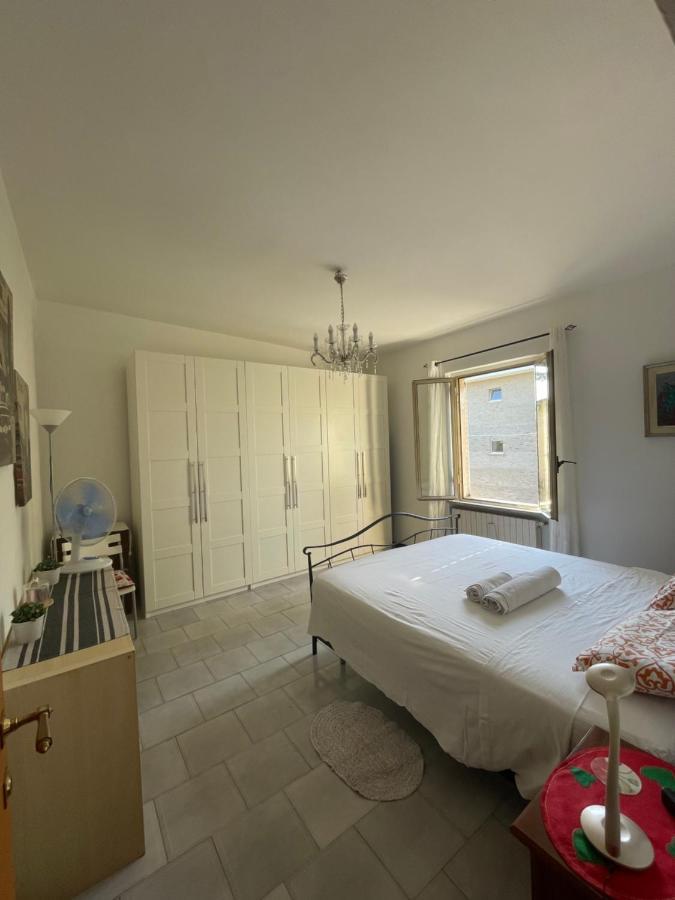 Alloggio Flaminia Con Parcheggio Di Proprieta! Bevagna Luaran gambar